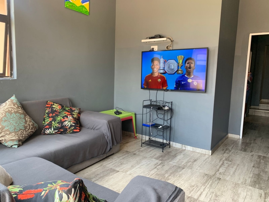 5 Bedroom Property for Sale in Cashan North West